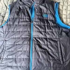 The North Face Men's Reversible Navy and Teal Vest